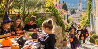 Loisirs créatifs enfants et chasse aux bonbons à La Farlède